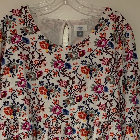 Old Navy Floral Printed Dress new without Tag - Picture 2 of 4